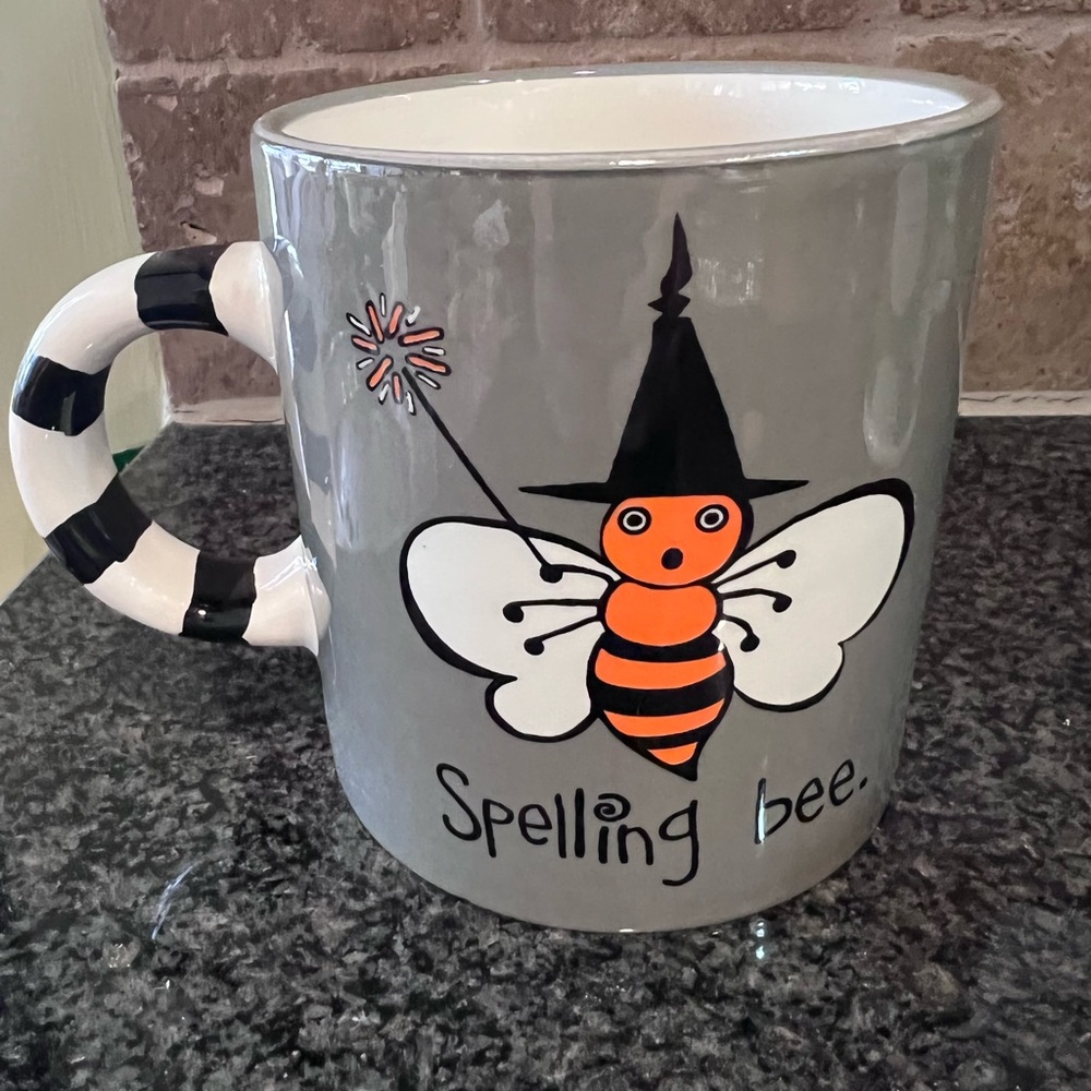 Halloween “Spelling Bee” coffee/tea cup. Has print on both sides
